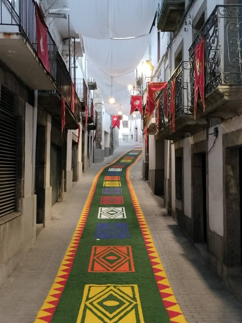 Béjar disfruta de una intensa jornada de viernes en la antesala de la fiesta del Corpus Christi