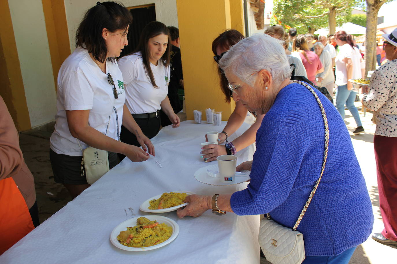 Concentración motera y paellada en Sepulcro Hilario