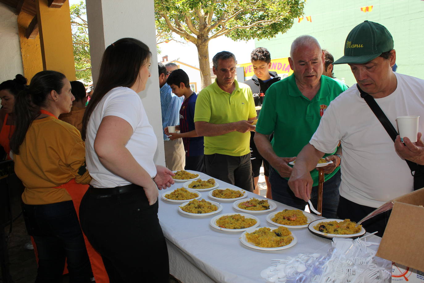 Concentración motera y paellada en Sepulcro Hilario