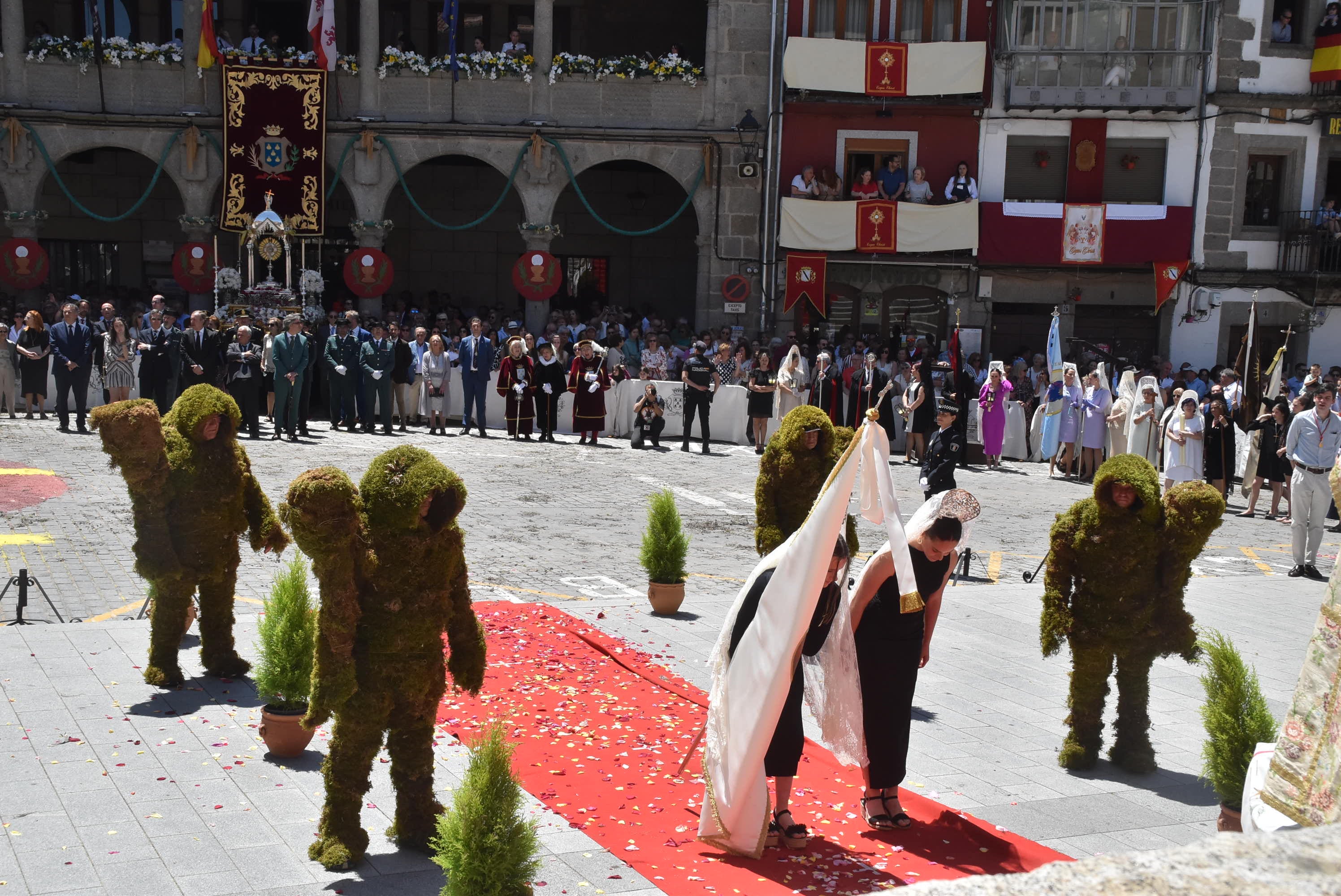 Béjar brilla en el quinto aniversario de su Corpus más internacional