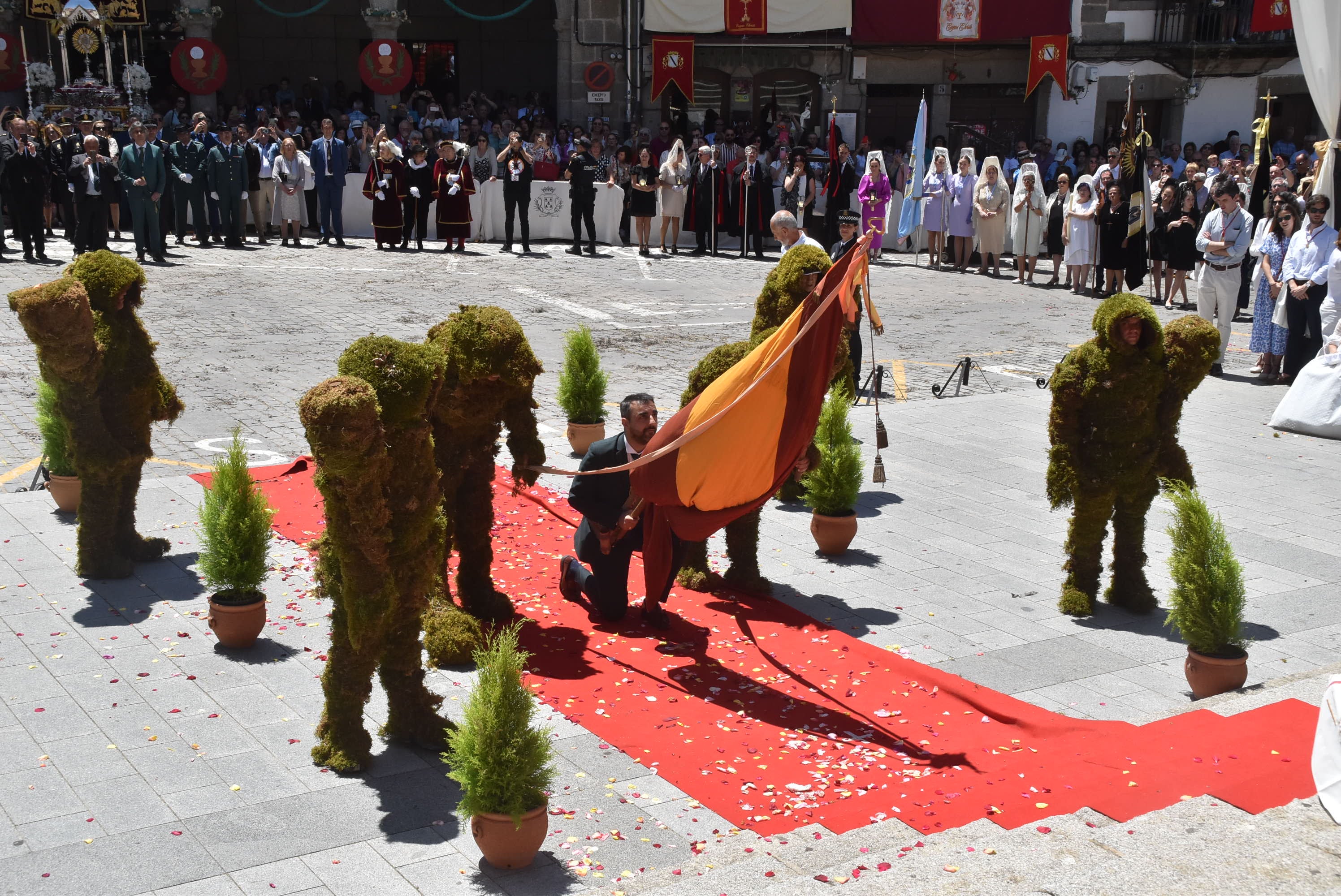 Béjar brilla en el quinto aniversario de su Corpus más internacional