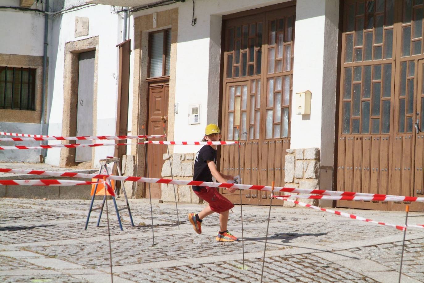 Divertida tarde en Lumbrales con la carrera de orientación