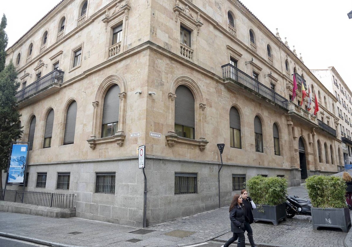 Exterior de la sede de la Diputación de Salamanca