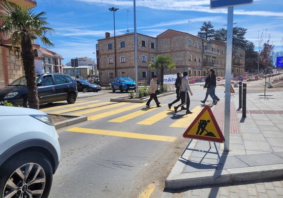 Obras en la avenida España de Ciudad Rodrigo, que fueron financiadas con el Fondo de Cooperación Económica.