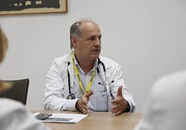 Guillermo Hernández, jefe de la Unidad de Enfermedades Infecciosas del Hospital.