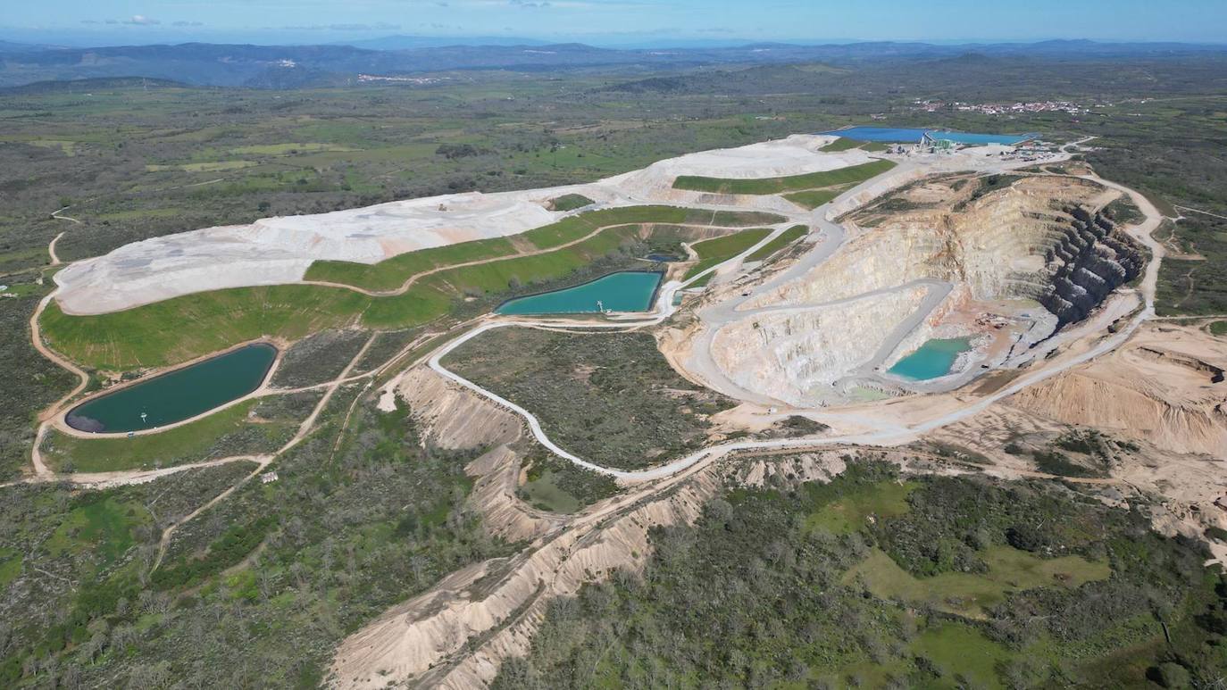 Vista aérea de las instalaciones de la mina de wolframio en Barruecopardo.