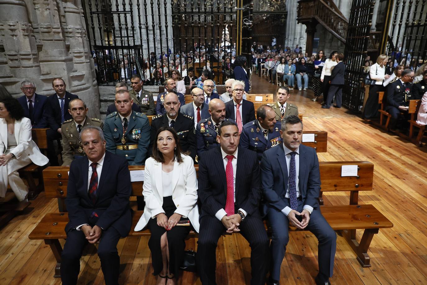 El obispo pide regenerar la vida pública para acabar con una sociedad rota y dividida por el día de San Juan de Sahagún