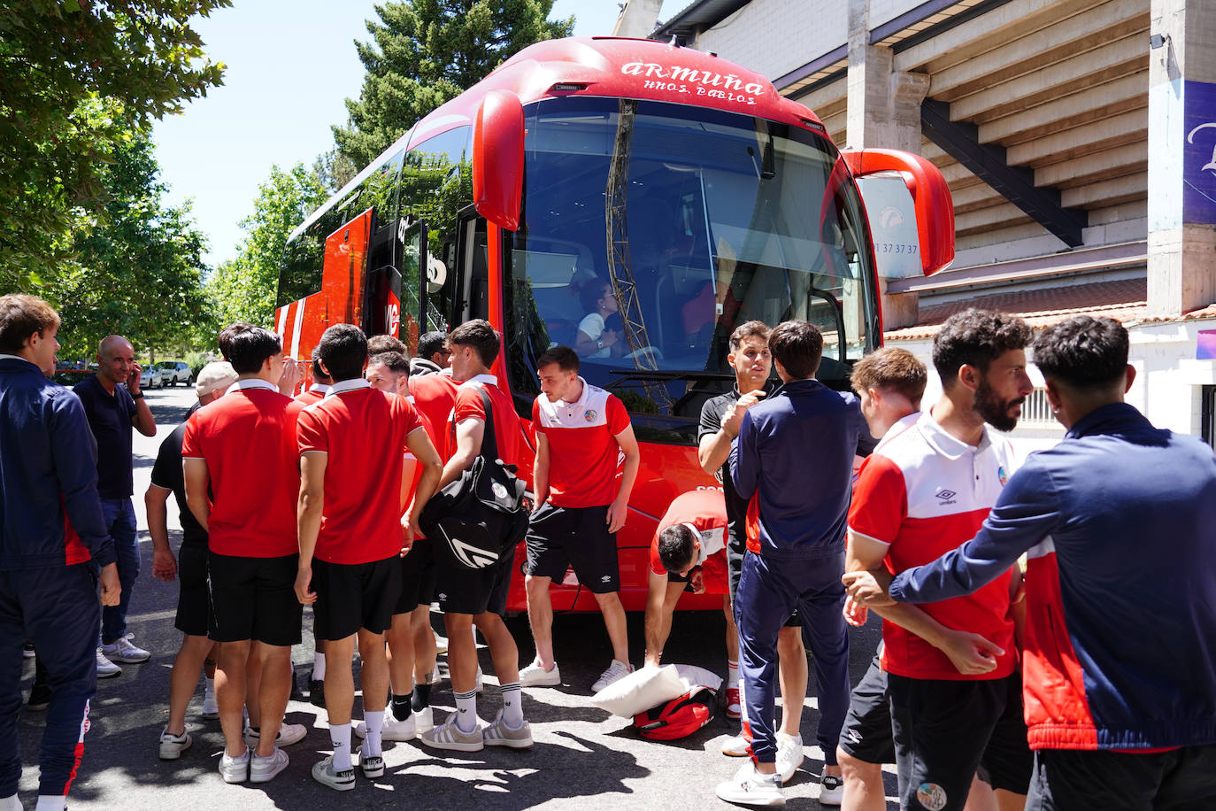 El Salamanca UDS, rumbo a Vigo con Poveda y otros 20 jugadores a bordo