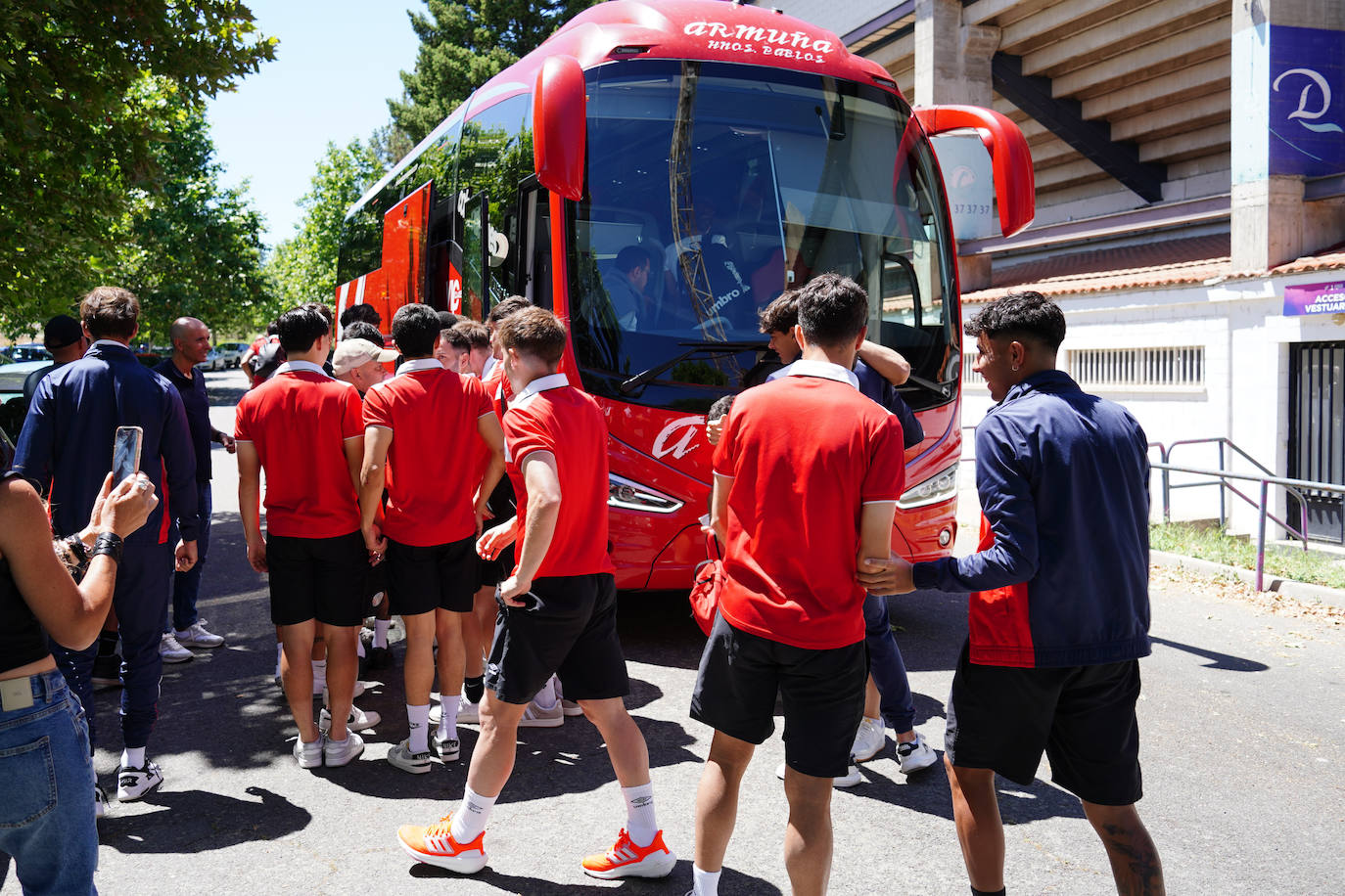 El Salamanca UDS, rumbo a Vigo con Poveda y otros 20 jugadores a bordo