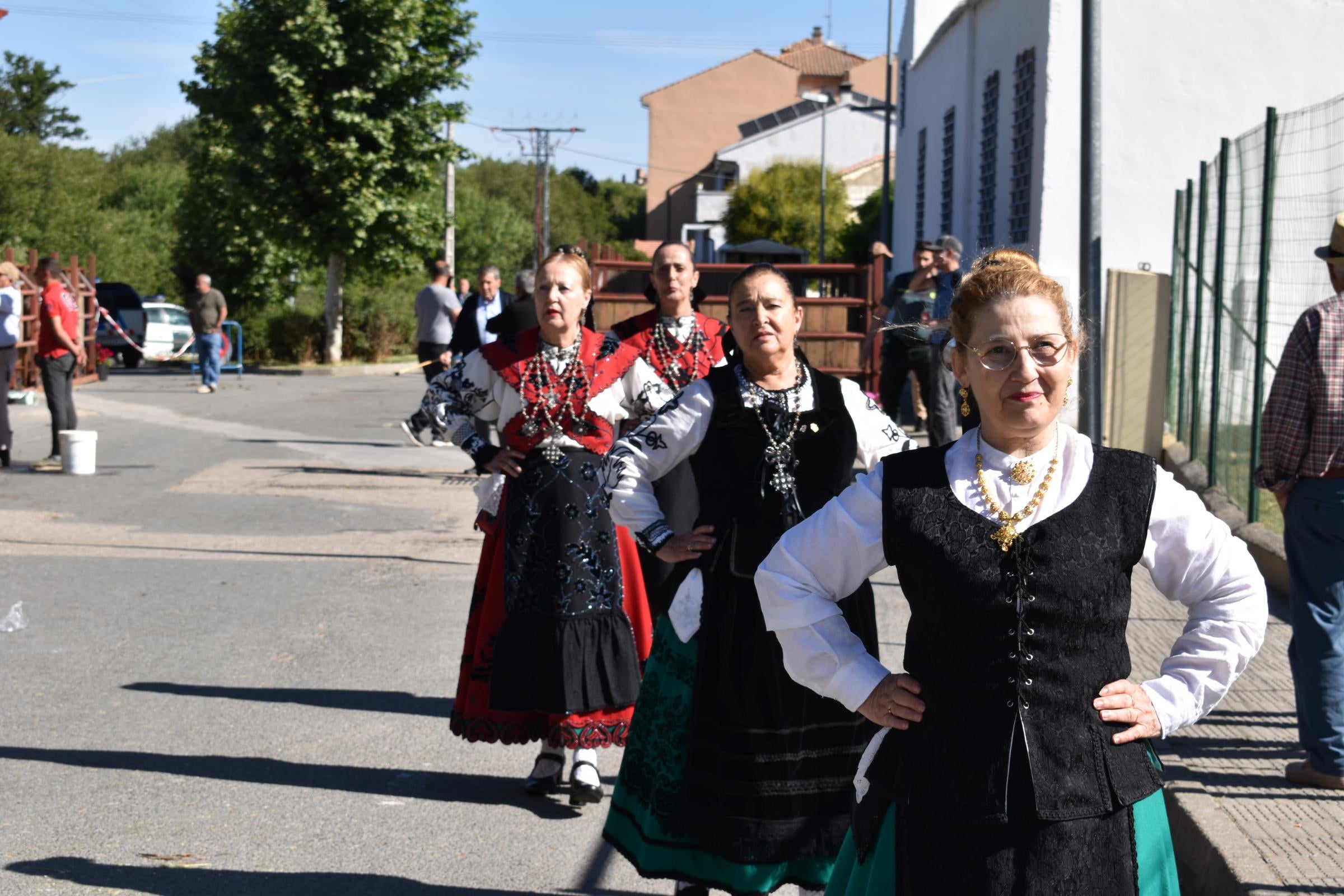 La Feria de San Antonio de Alba recupera su esencia con la vuelta del ganado