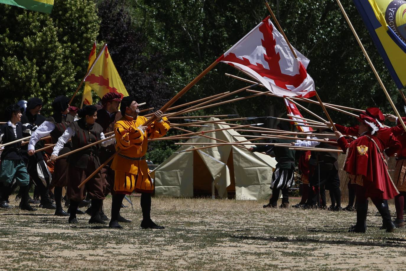 La batalla de los Tercios en el Puente Romano, en imágenes