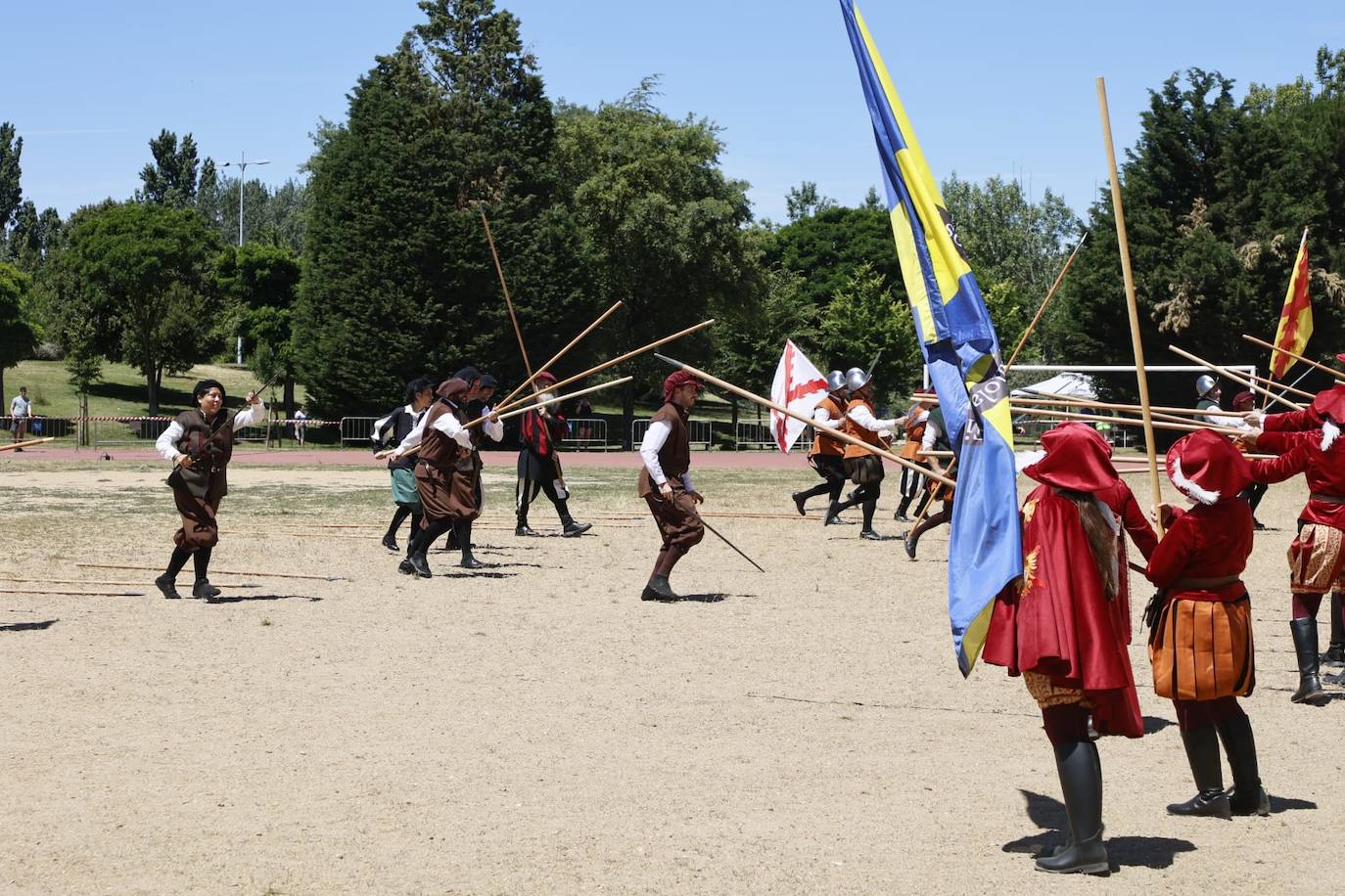 La batalla de los Tercios en el Puente Romano, en imágenes