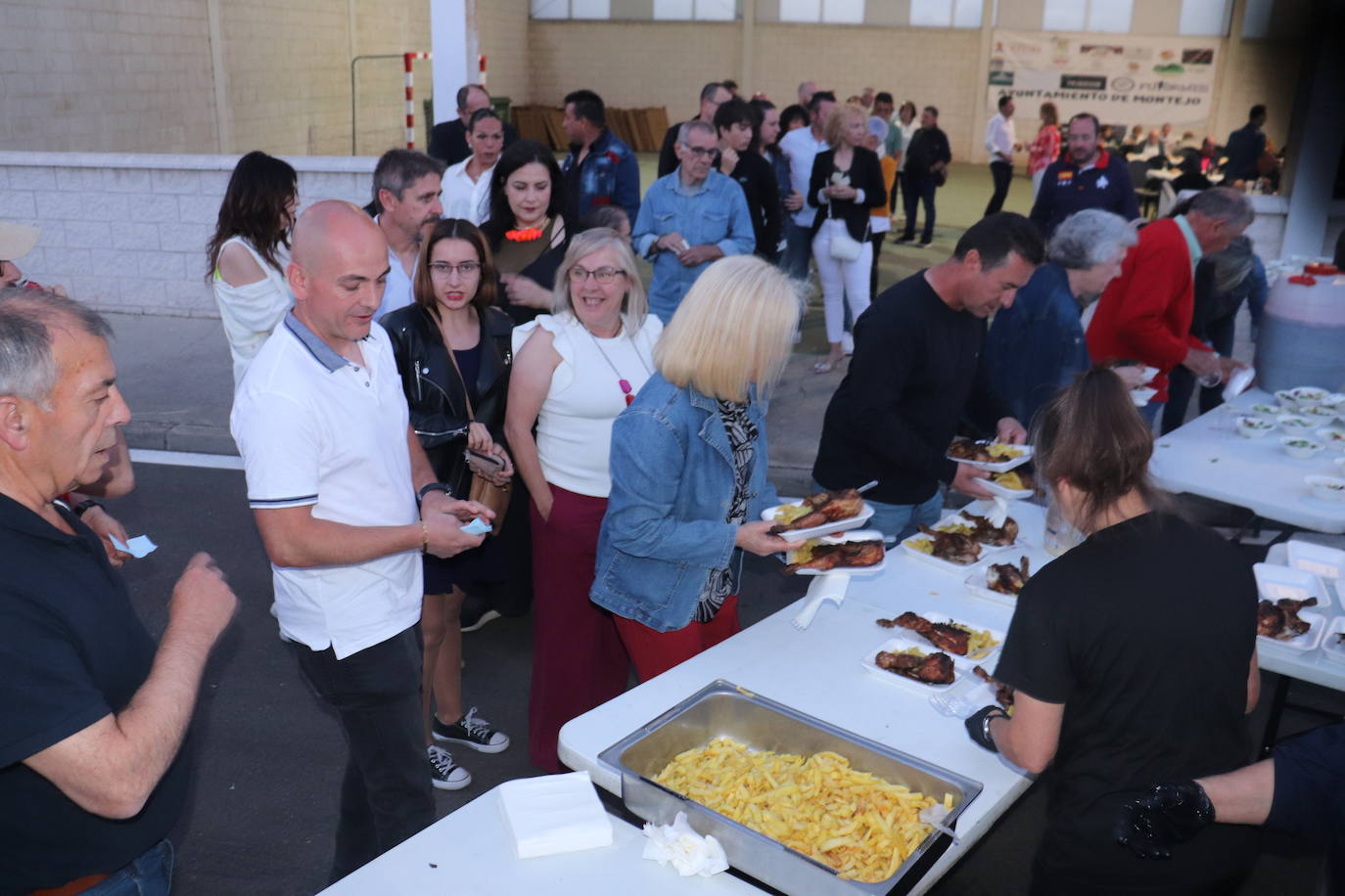 Montejo disfruta de la fiesta con buen sabor de boca