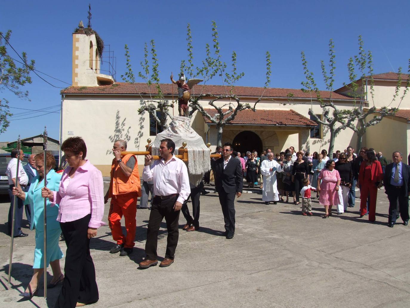 Cabezas en un cementerio: la tenebrosa leyenda que da nombre a este pueblo  de Salamanca | La Gaceta de Salamanca