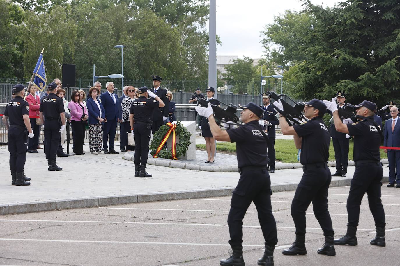 Así ha sido el emotivo recuerdo de la Policía Nacional de Salamanca a los agentes asesinados a manos de grupos terroristas