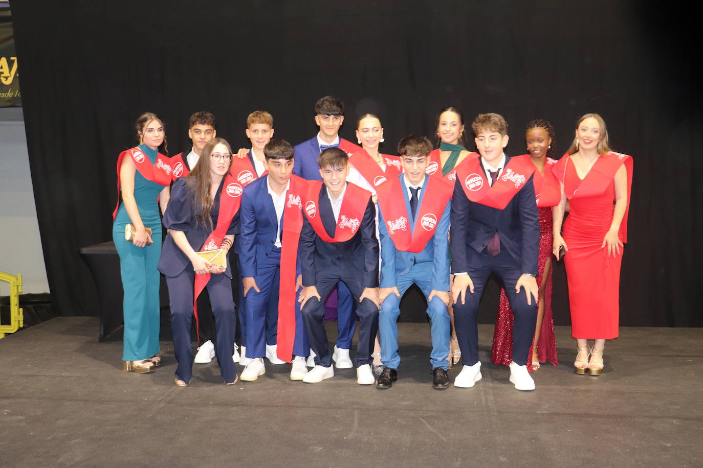 Guijuelo vibra con las graduaciones del IES Vía de la Plata