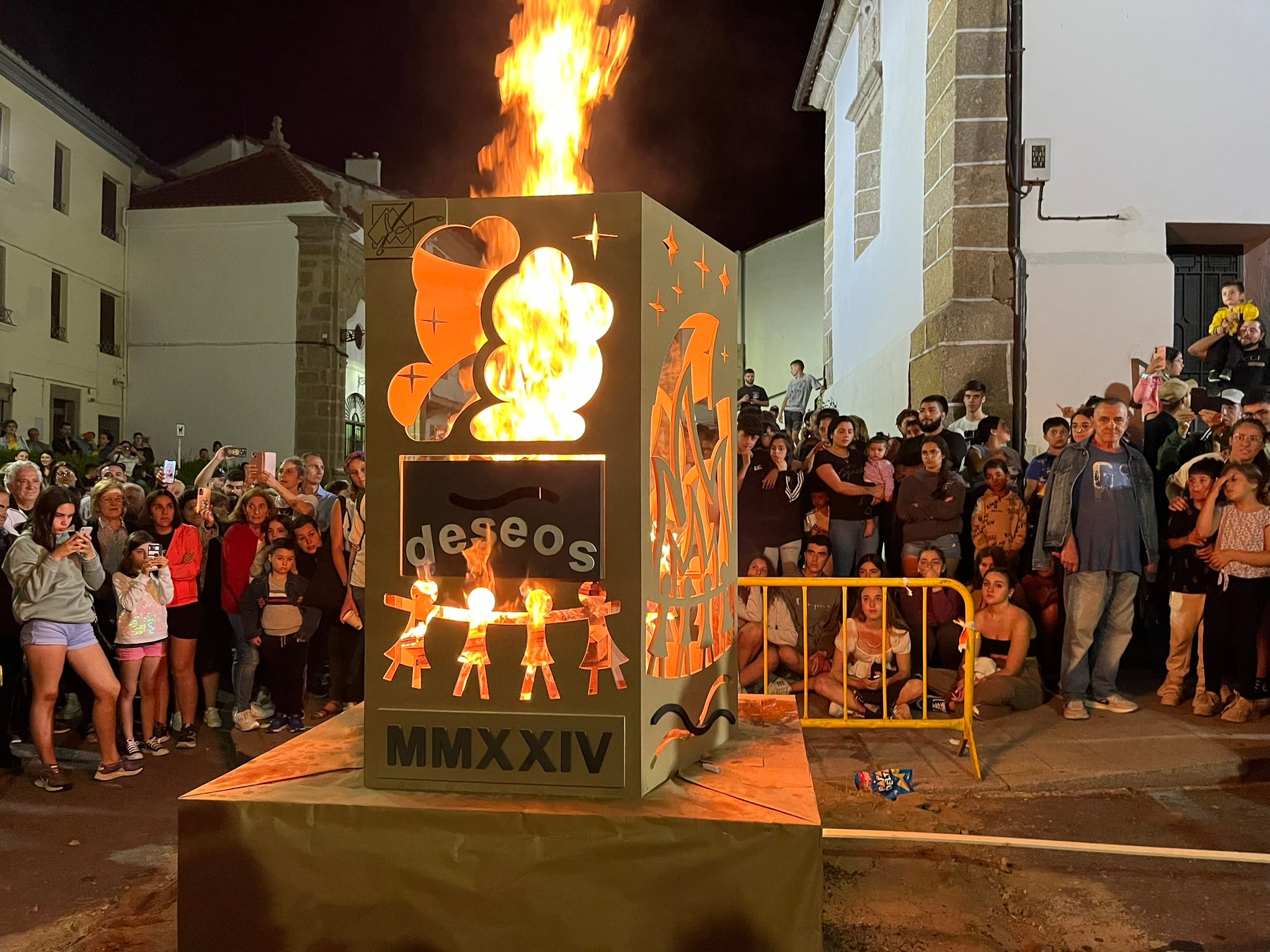 Lleno en la hoguera de San Juan en Béjar