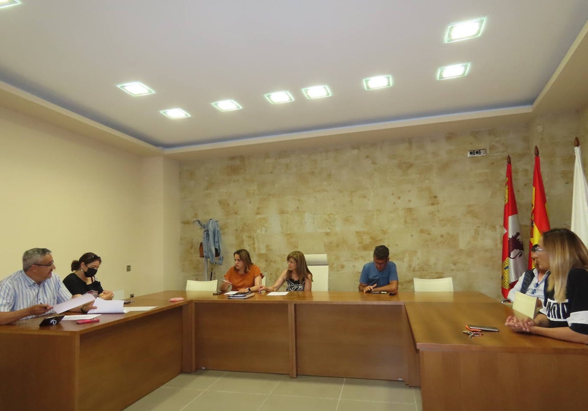 Aprobado el presupuesto de ejecución de la urbanización de la zona de las piscinas de Babilafuente por un importe cercano a los 290.000 euros