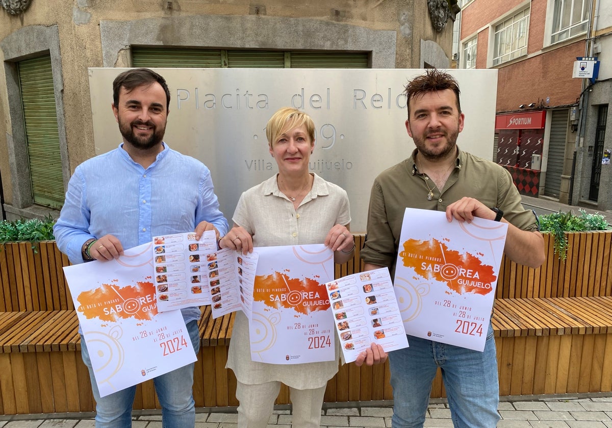 Jaime Elena, Yolanda Alonso y Roberto H. Garabaya, hoy en Guijuelo.