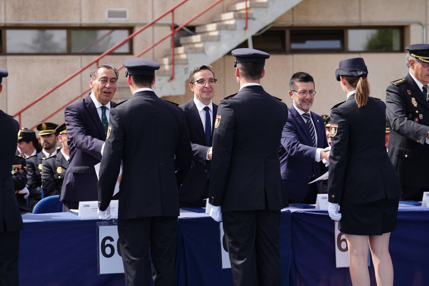 Corchado y Mañueco, en la jura de más de dos mil nuevos agentes de la Policía Nacional, junto al Rey