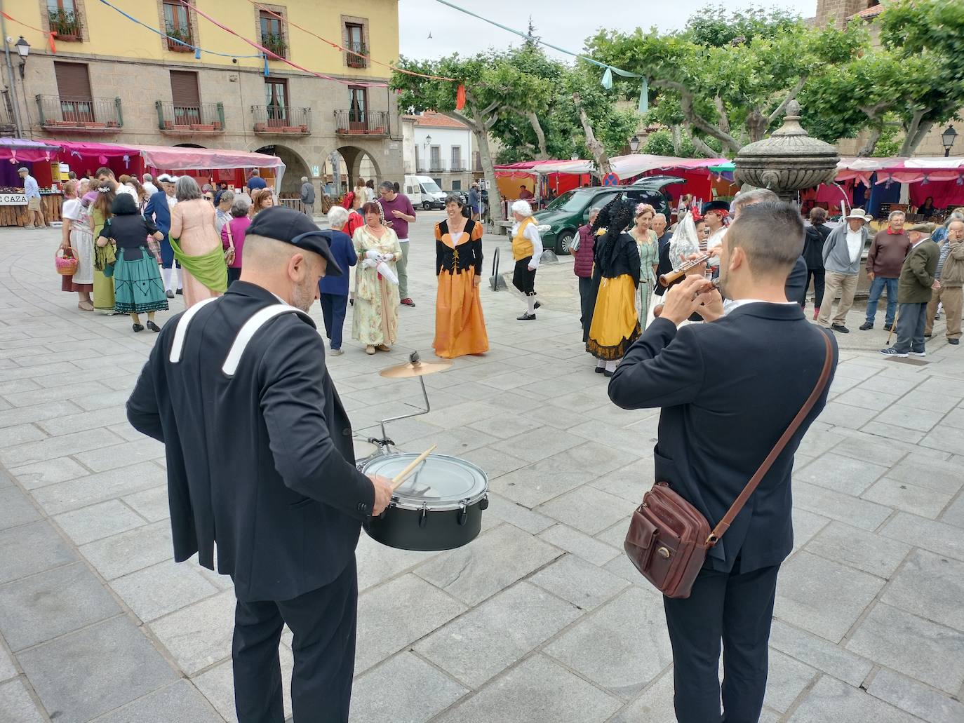 Aires goyescos para dar color a la fiesta en Piedrahita