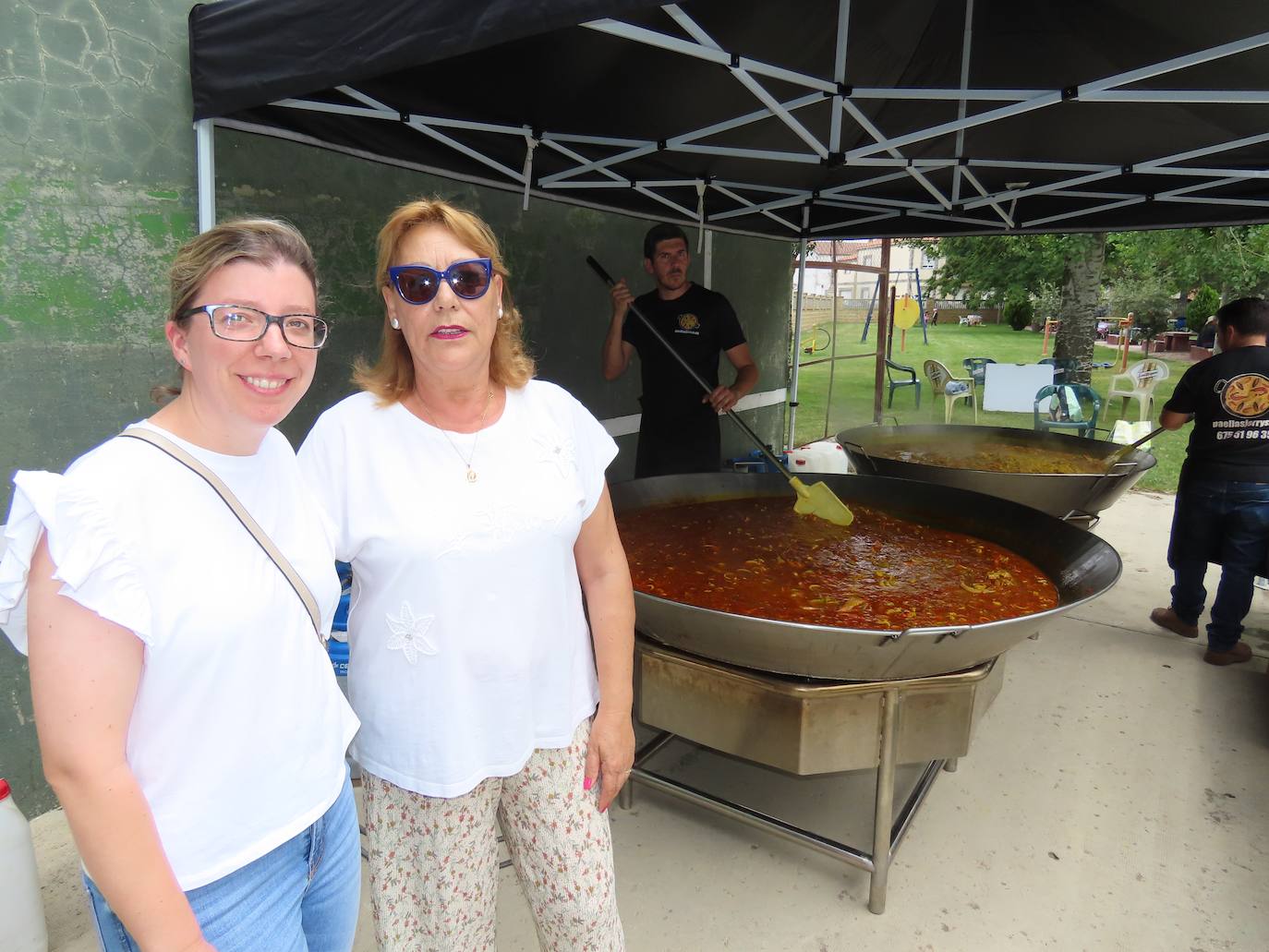 Paella para 750 paladares en Paradinas de San Juan