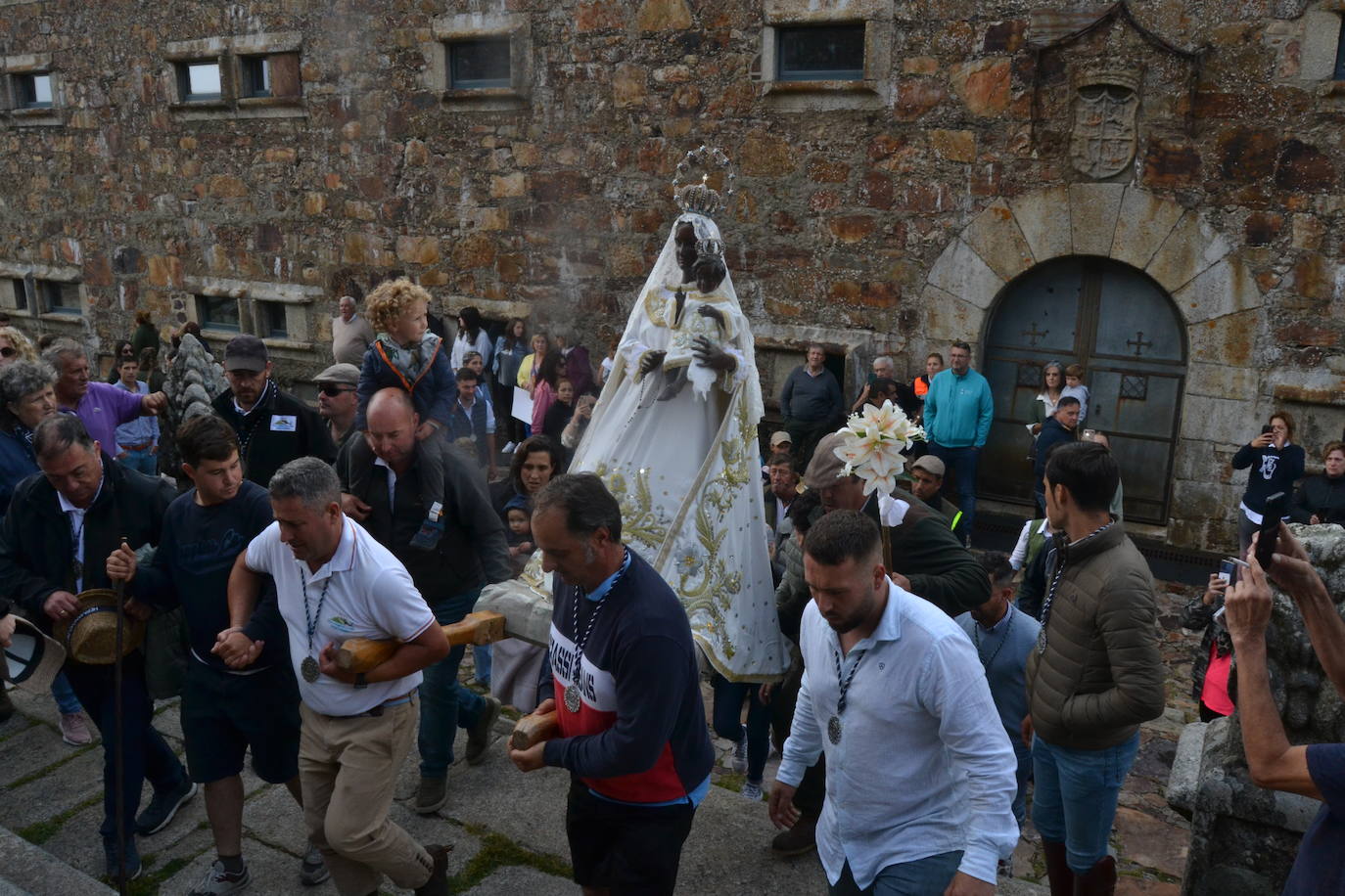 Los romeros de la Peña de Francia llegan al santuario