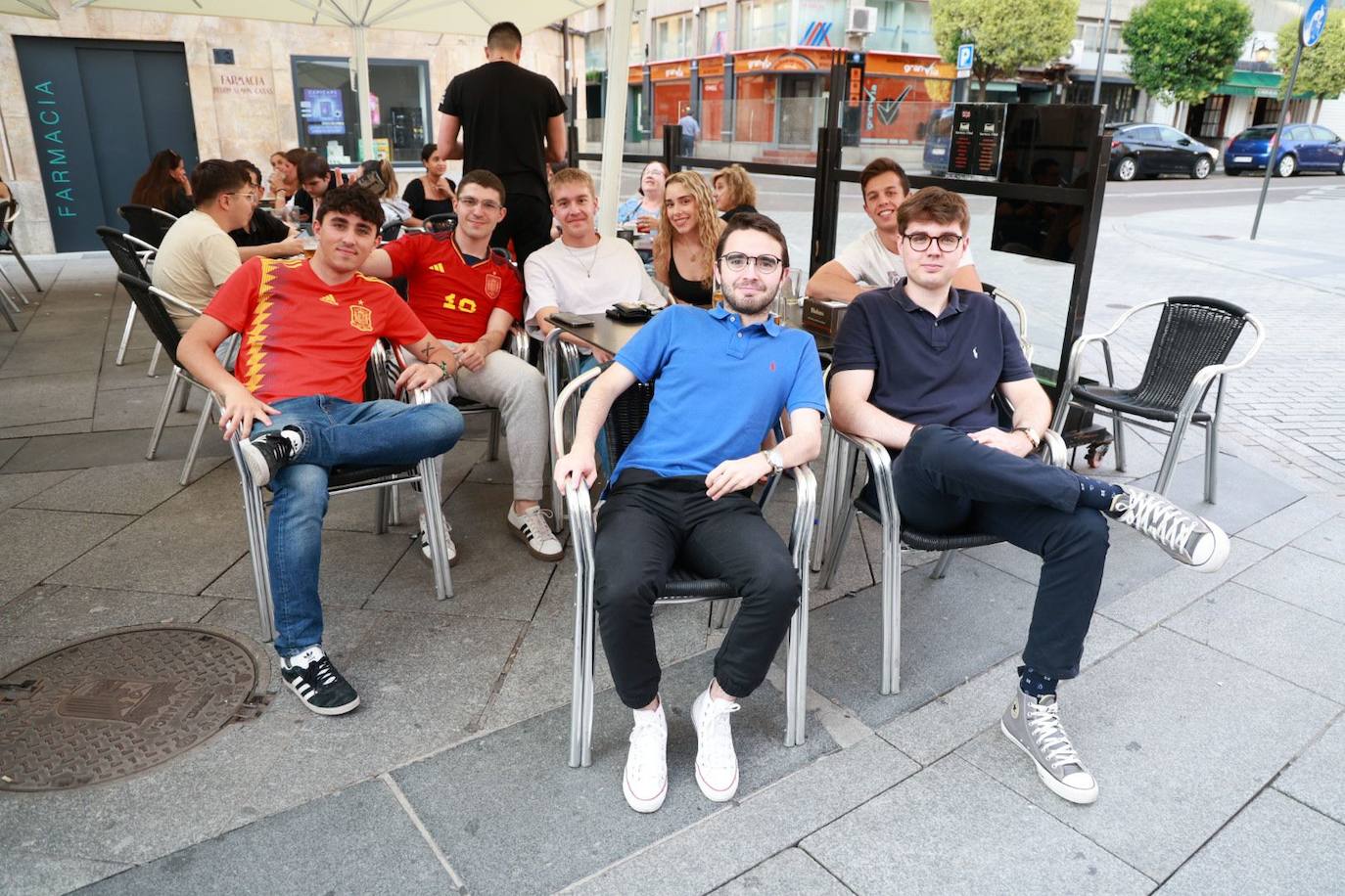 Ambiente en las calles de Salamanca para ver el partido de la Eurocopa contra Georgia