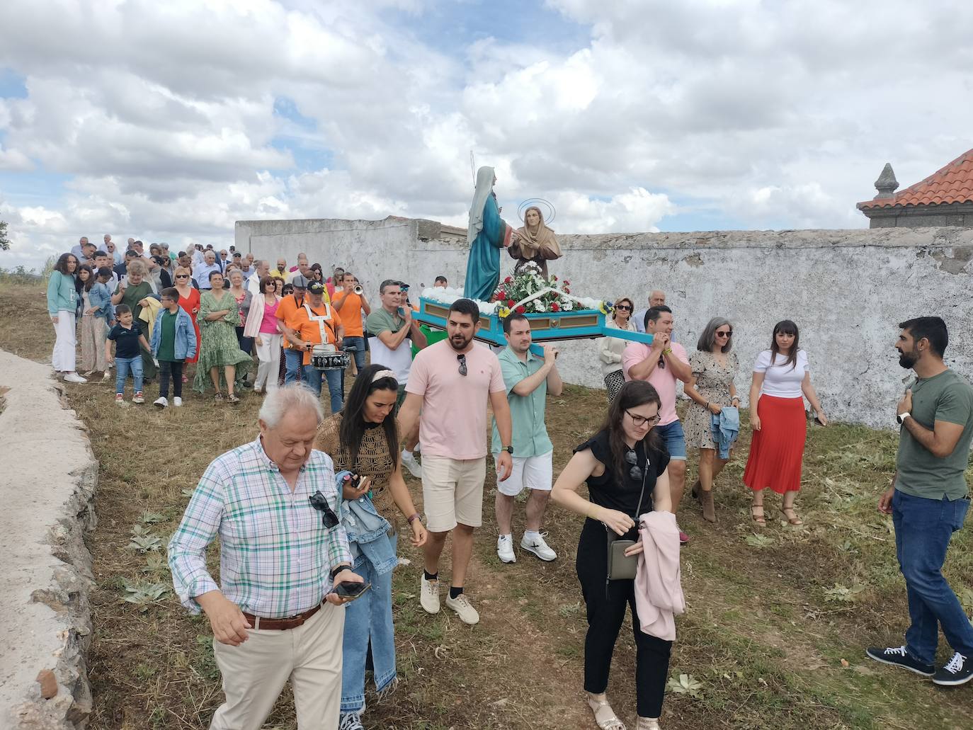 Berrocal de Salvatierra disfruta de su día de fiesta