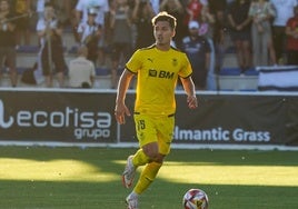 Imanol Baz con la zamarra del Real Unión en el Reina Sofía.