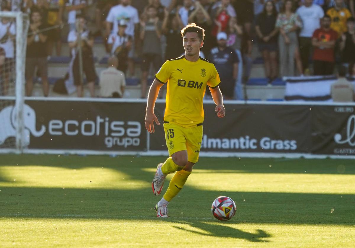 Imanol Baz con la zamarra del Real Unión en el Reina Sofía.