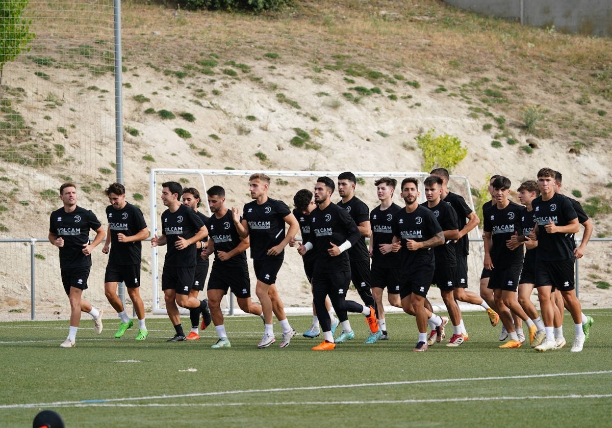 Primer entrenamiento de la pasada temporada en Los Cuernos.