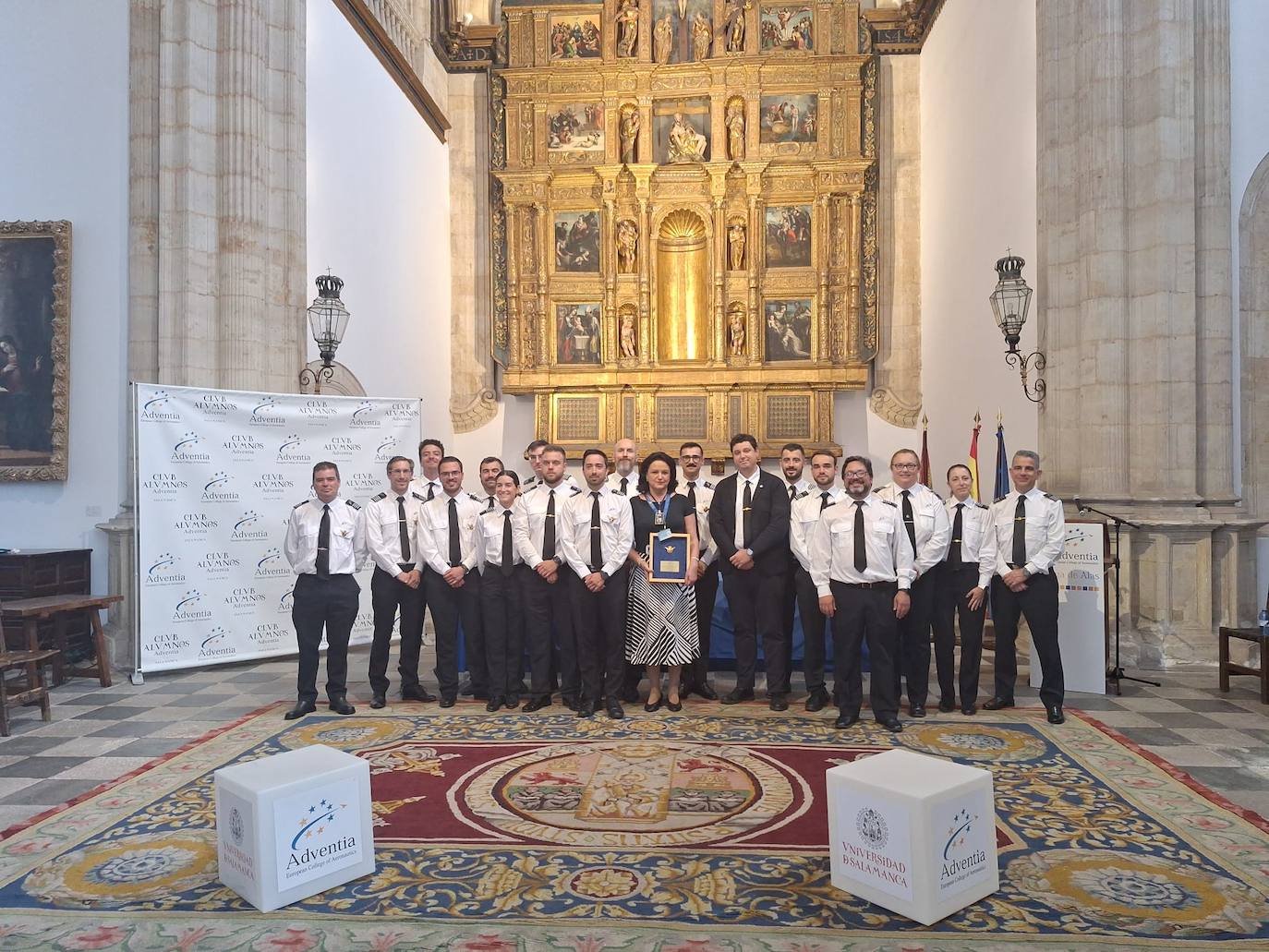 Los alumnos de Adventia reciben sus títulos de Graduados en Pilotos Comerciales por la Universidad