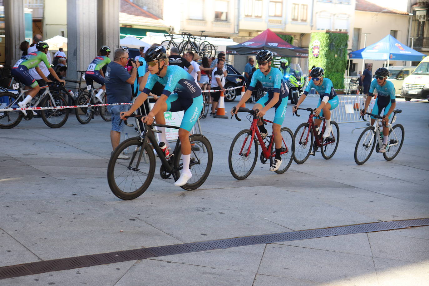 Acento portugués en el inicio de la IV Vuelta Ciclista a Guijuelo cadete