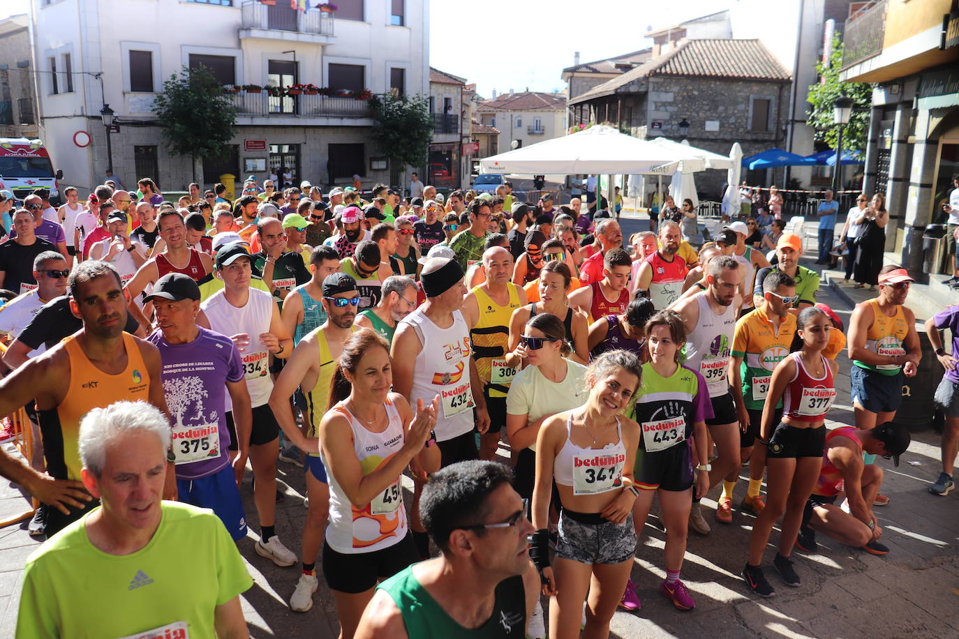 Linares de Riofrío disfruta con el cross de la Honfría