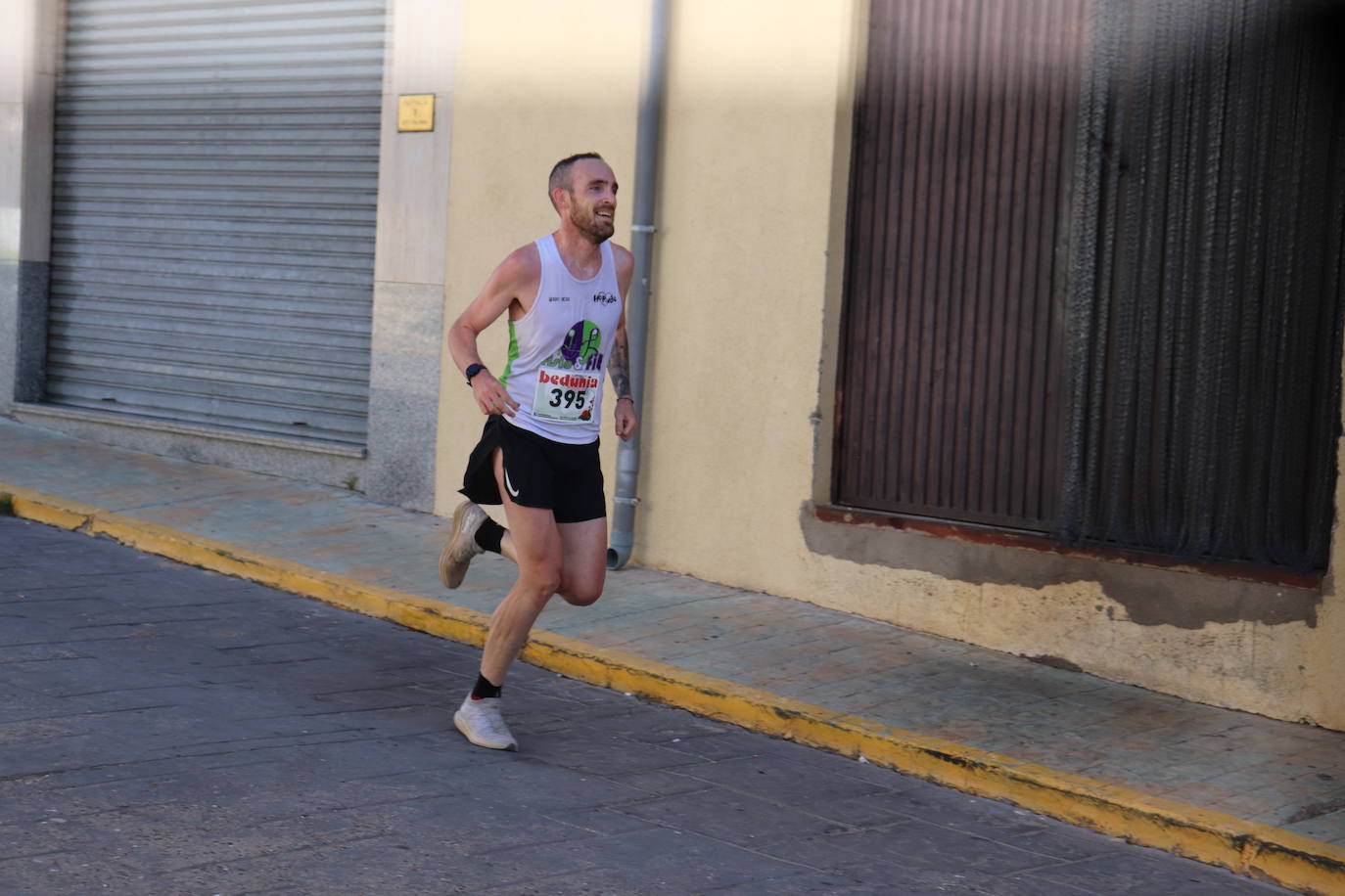 Linares de Riofrío disfruta con el cross de la Honfría