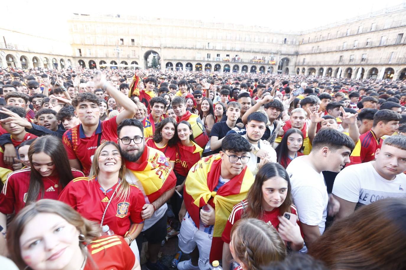 Salamanca sale a la calle para apoyar al combinado nacional