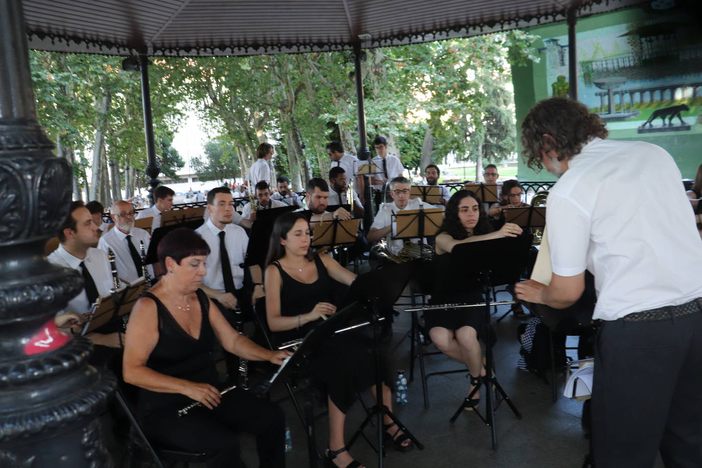 Béjar disfruta de una Noche en blanco con excelentes temperaturas