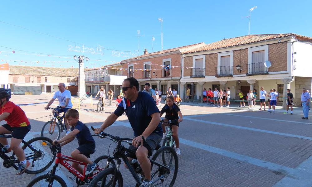 Jesús Ruano y Pilar García quedan primero en la VIII Quedada Running y Marcha Ciclista Solidaria