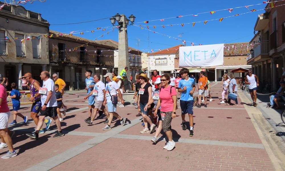 Jesús Ruano y Pilar García quedan primero en la VIII Quedada Running y Marcha Ciclista Solidaria