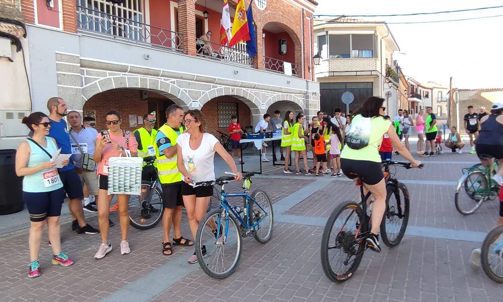 Jesús Ruano y Pilar García quedan primero en la VIII Quedada Running y Marcha Ciclista Solidaria