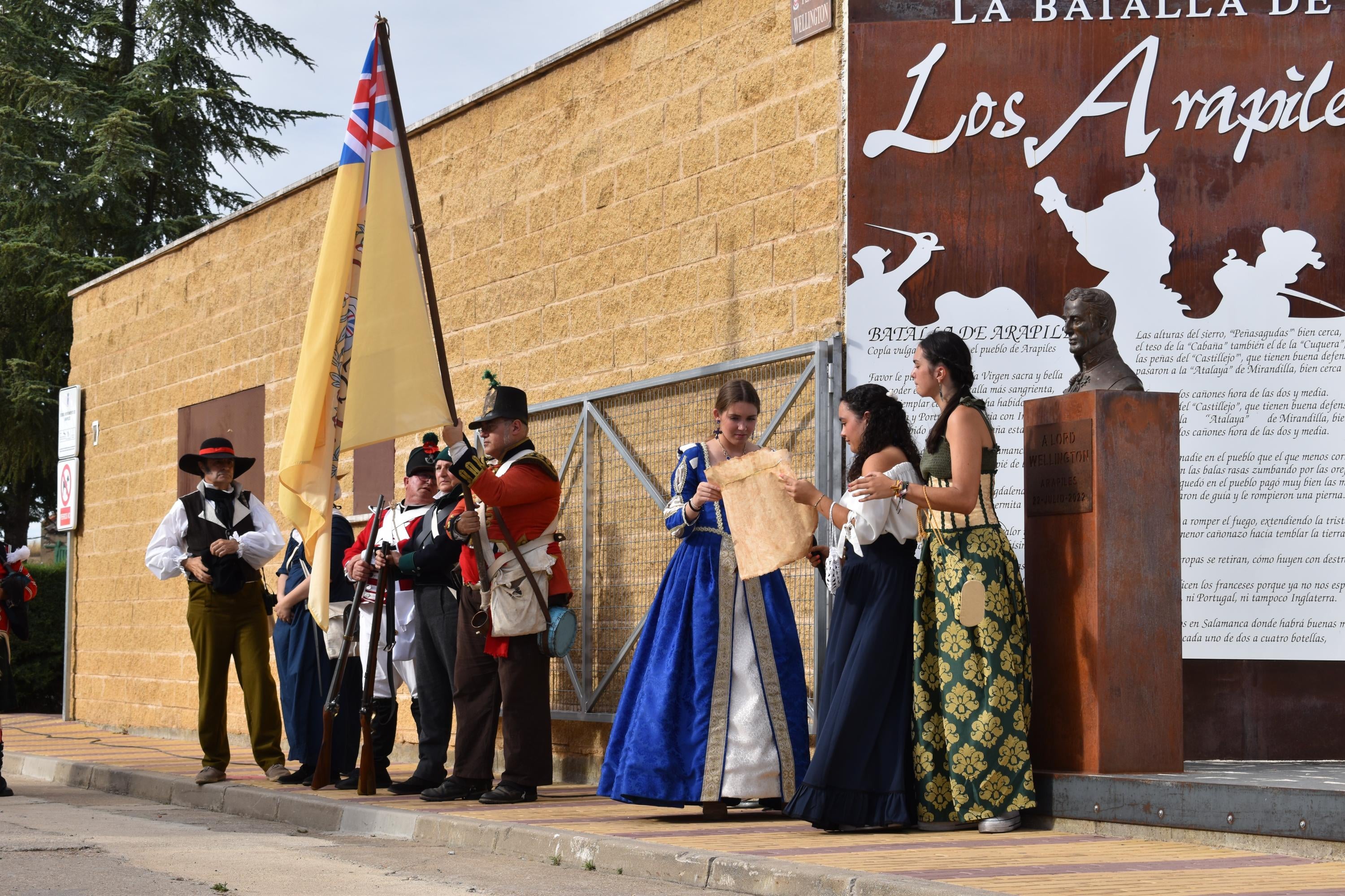 Así ha sido el desfile de época para recordar la batalla de Arapiles de 1812