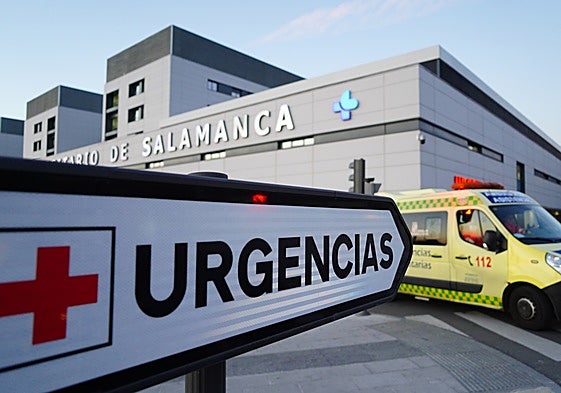 Los cuatro heridos fueron trasladados en ambulancias al Hospital de Salamanca.