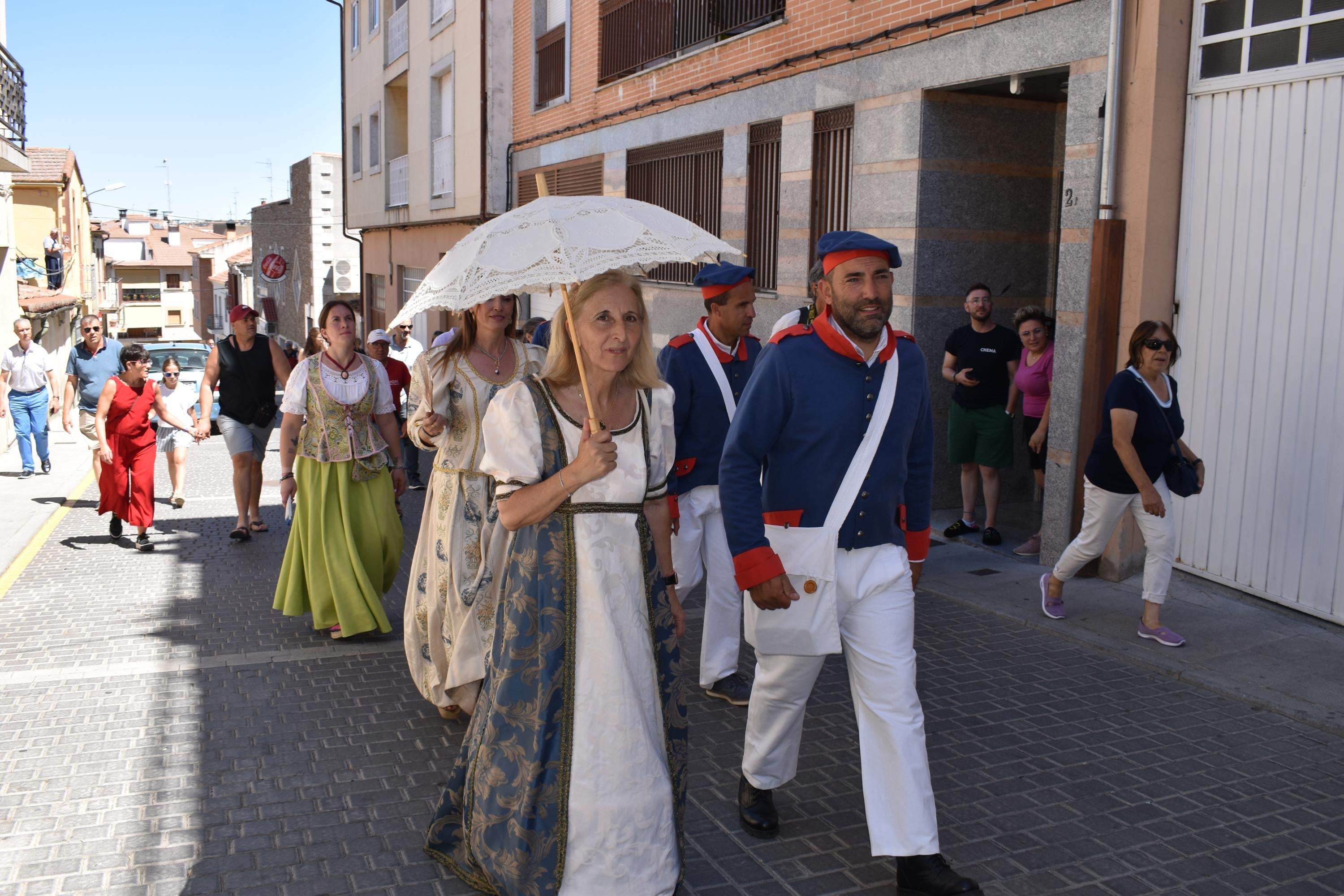 Alba de Tormes conmemora por primera vez la batalla de Los Arapiles con un desfile de época