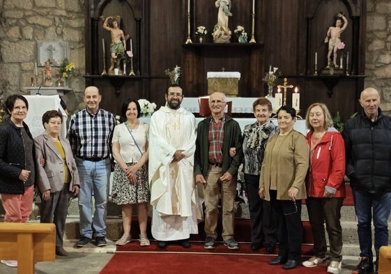 Los fieles de El Tornadizo ya recibieron el pasado mes de mayo al padre Julio, procedente de la comunidad Oblatos de San José de Perú.