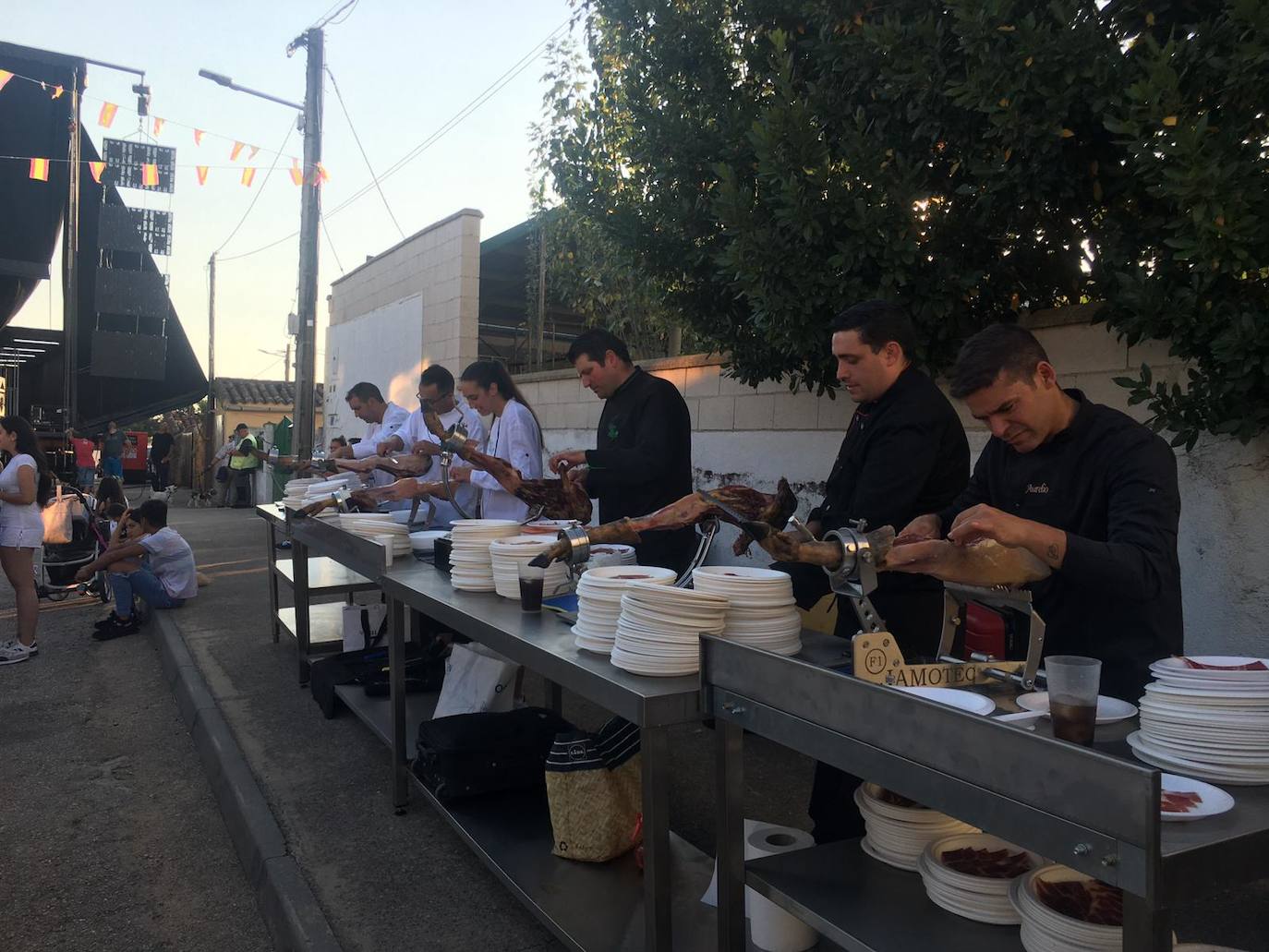 Frades de la Sierra disfruta de la paella festiva