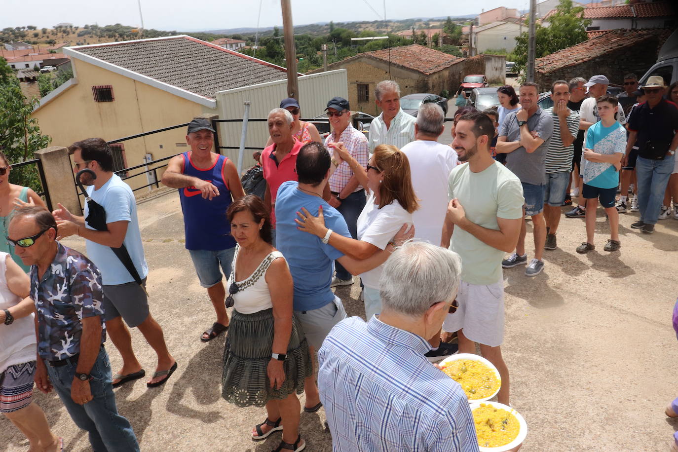 Frades de la Sierra disfruta de la paella festiva