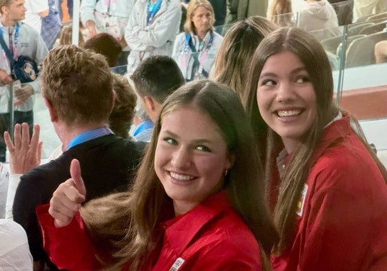 La princesa Leonor y la Infanta Sofía en los Juegos Olímpicos de París.