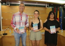 Pedro Samuel Martín, Alba Hernández y Pilar Sánchez, en la presentación.