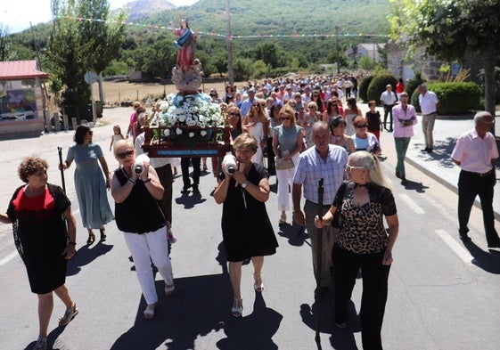 Llegada de la Virgen de la Asunción a la Plaza Mayor durante la procesión celebrada este jueves